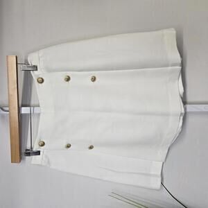 Vintage White Women's Casual Skorts with Gold Button Detail 14‎